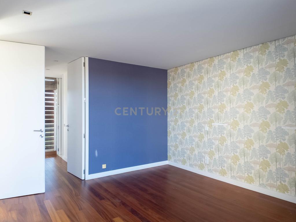 Luxuosa Moradia em Santo Tirso com Vista Panorâmica - Image 70