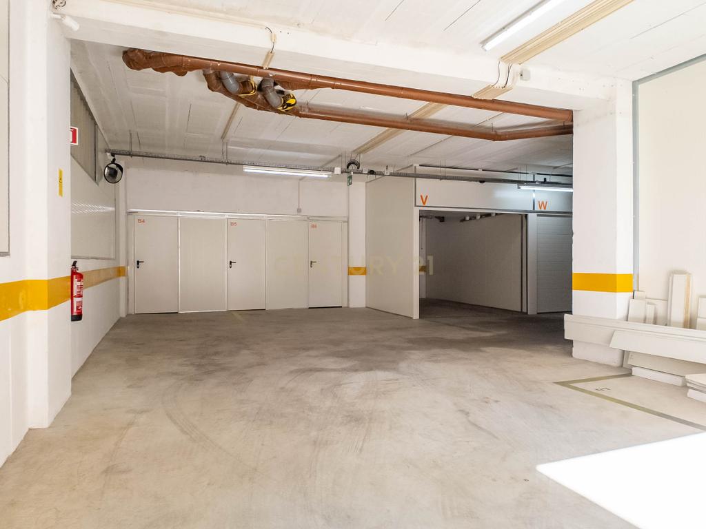 Arrecadação/Box para Arrendamento em Vila Nova de Gaia - Image 6