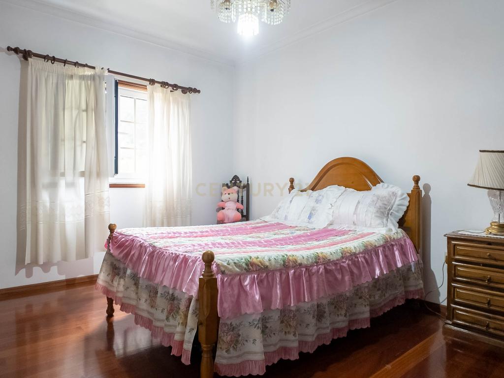 Moradia T3, de 4 frentes, vista Rio - Baião, Porto - Image 36