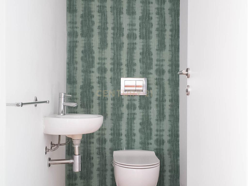 Luxuosa Moradia em Santo Tirso com Vista Panorâmica - Image 47