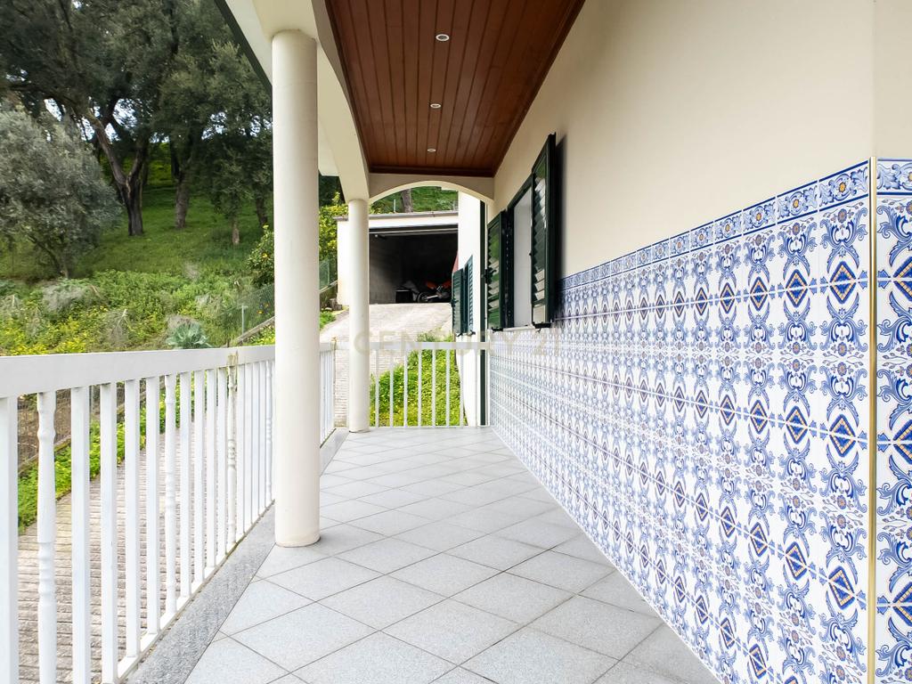Moradia T3, de 4 frentes, vista Rio - Baião, Porto - Image 28