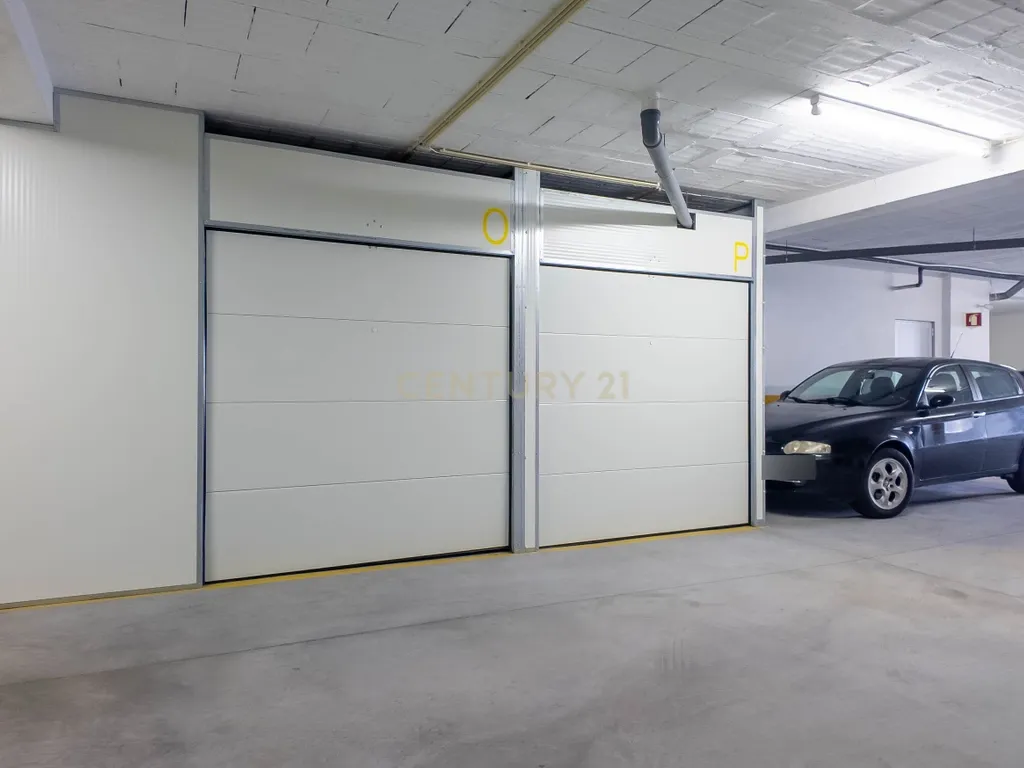 Arrecadação/Box para Arrendamento em Vila Nova de Gaia - Image 1