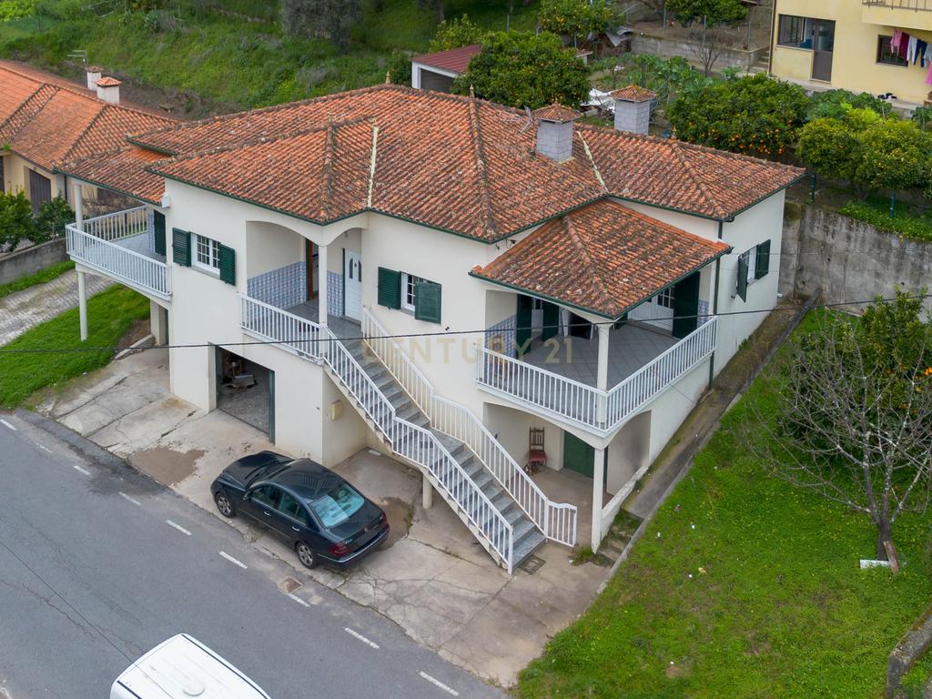 Moradia T3, de 4 frentes, vista Rio - Baião, Porto - Image 6