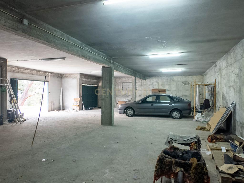 Moradia T3, de 4 frentes, vista Rio - Baião, Porto - Image 34