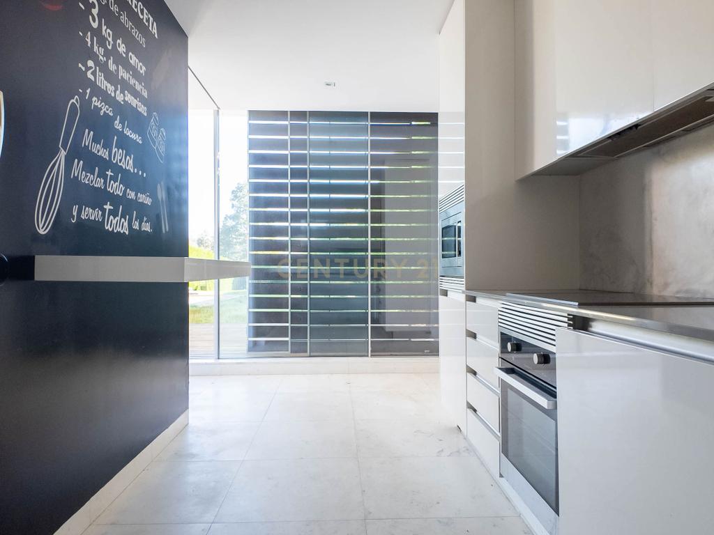 Luxuosa Moradia em Santo Tirso com Vista Panorâmica - Image 54