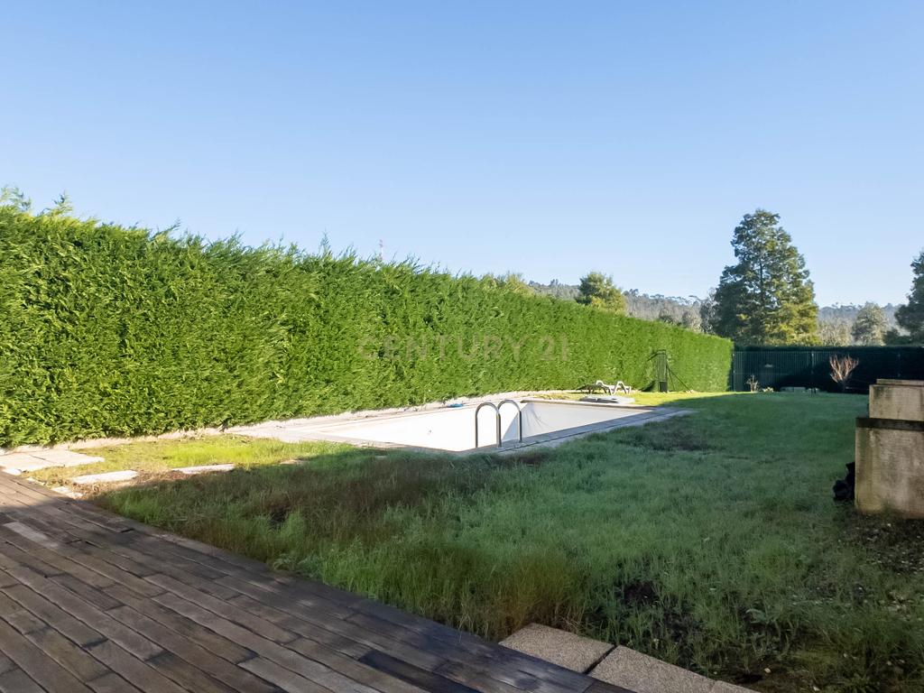 Luxuosa Moradia em Santo Tirso com Vista Panorâmica - Image 34