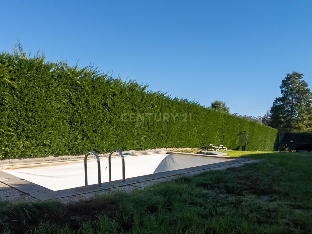 Luxuosa Moradia em Santo Tirso com Vista Panorâmica - Image 29