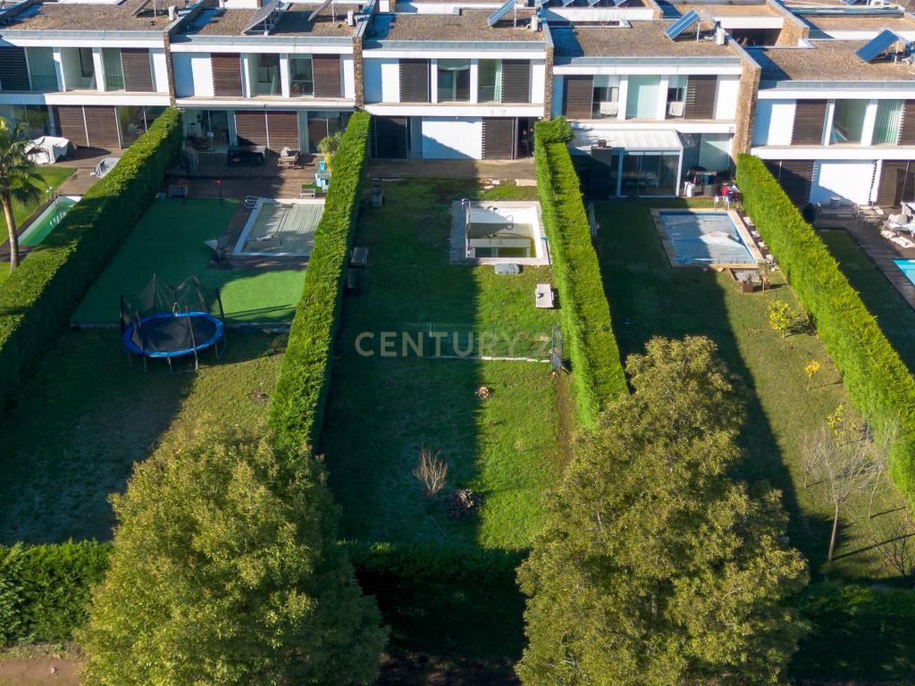 Luxuosa Moradia em Santo Tirso com Vista Panorâmica - Image 22