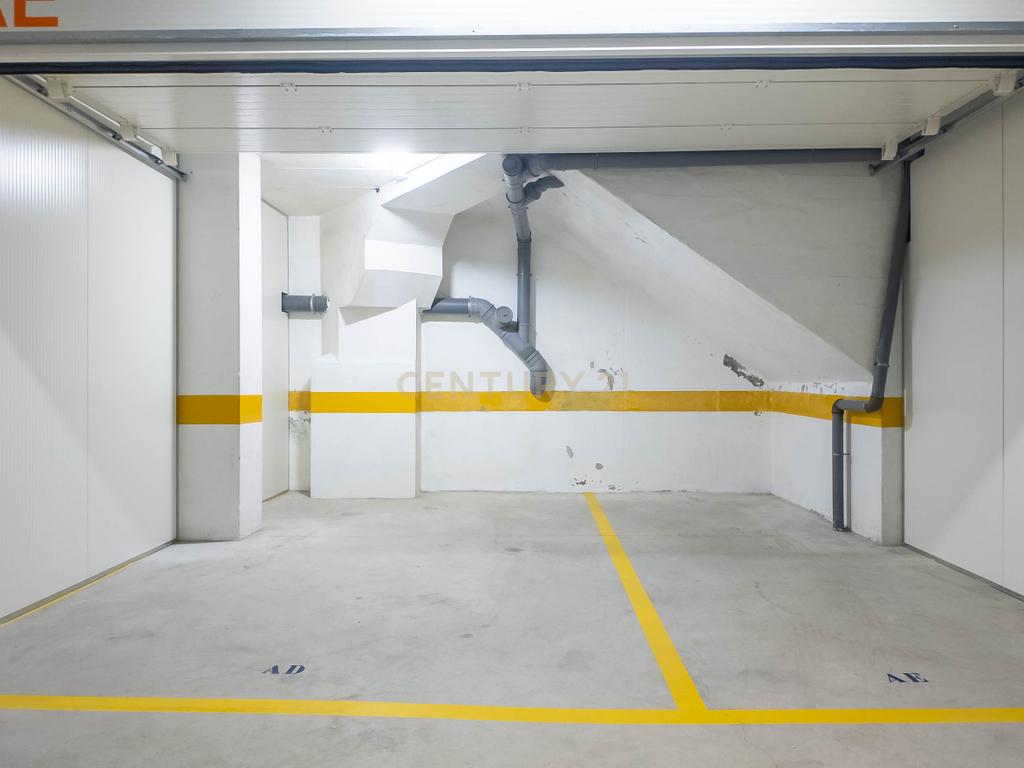 Arrecadação/Box para Arrendamento em Vila Nova de Gaia - Image 8