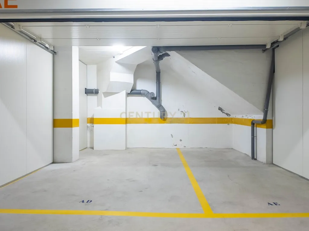 Arrecadação/Box para Arrendamento em Vila Nova de Gaia - Image 5