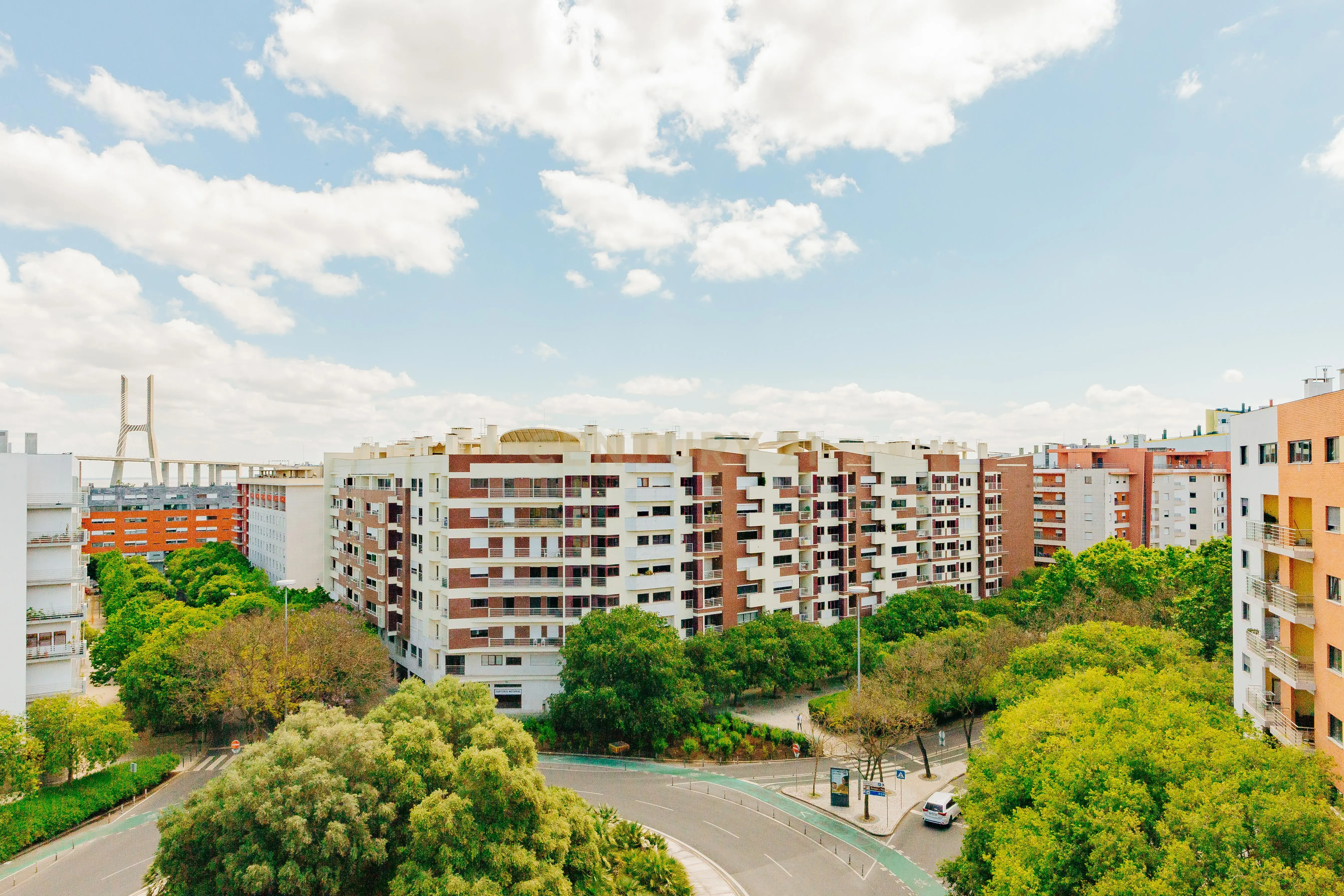 Apartamento T3 totalmente remodelado com Vista Panorâmica no Parque das Nações - Image 20