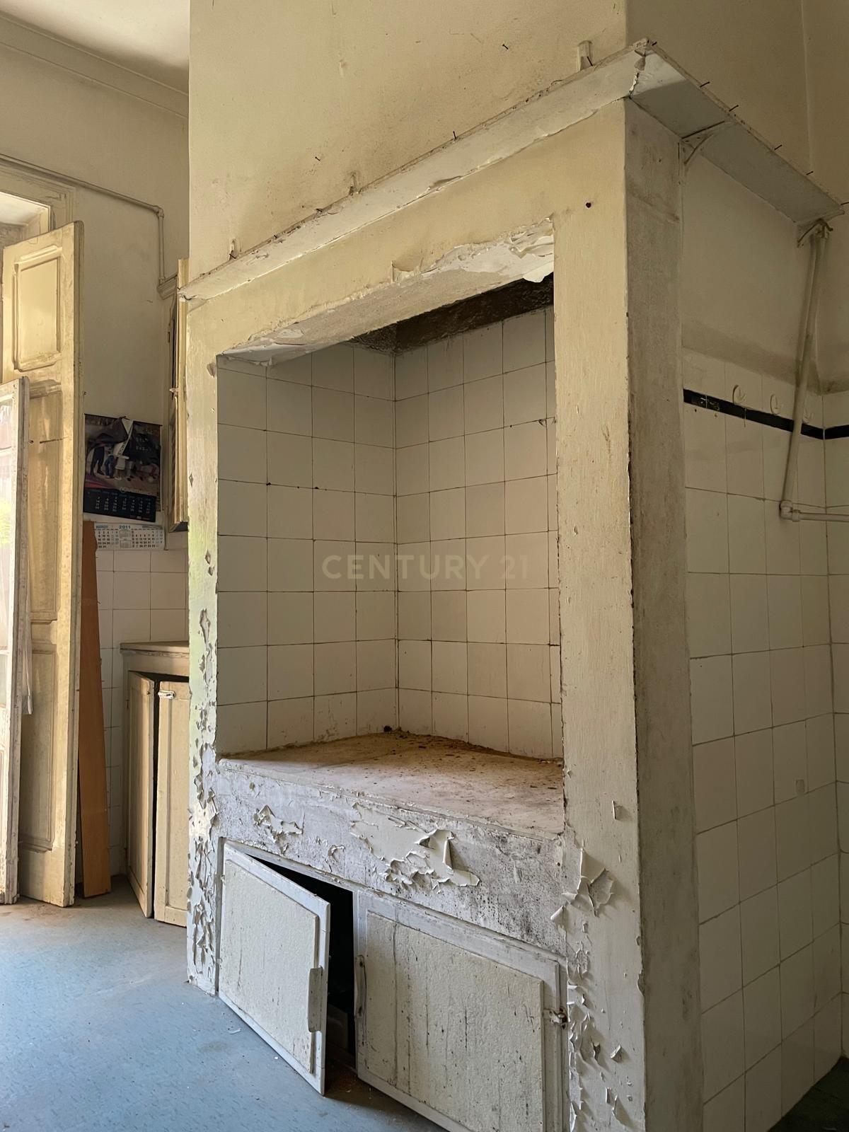 Fotografia 4 de Edifício para Recuperação no Areeiro, Lisboa