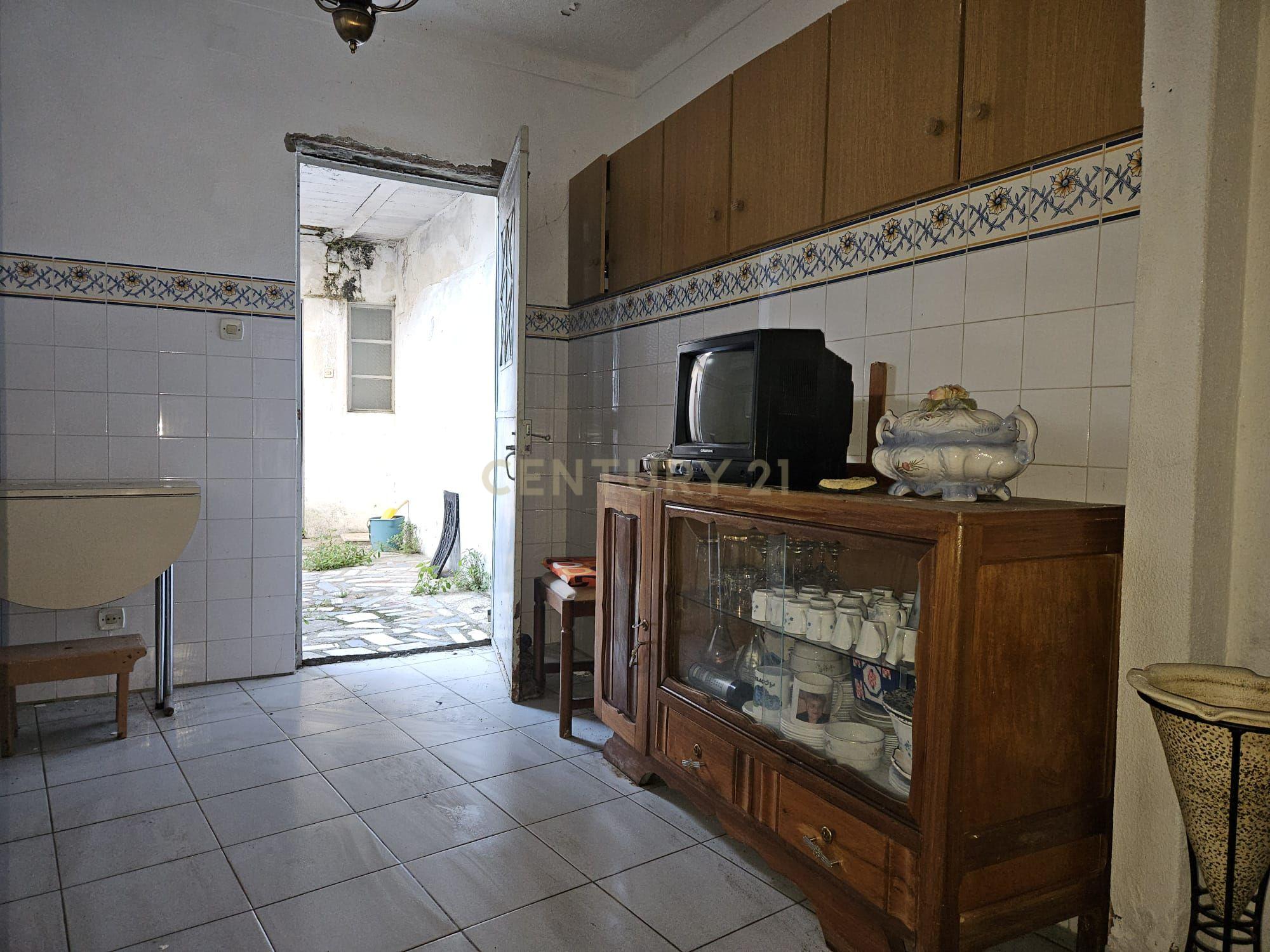 Moradia T2 Rés-do-Chão com Logradouro e Terraço – Alcains - Image 14