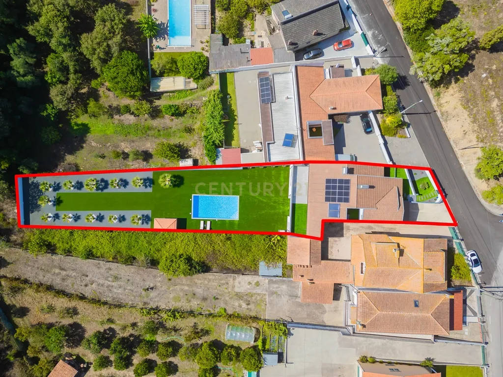 Propriedade Totalmente Renovada com Armazém/Garagem de Grande Dimensão e Piscina em Monte Real - Image 40
