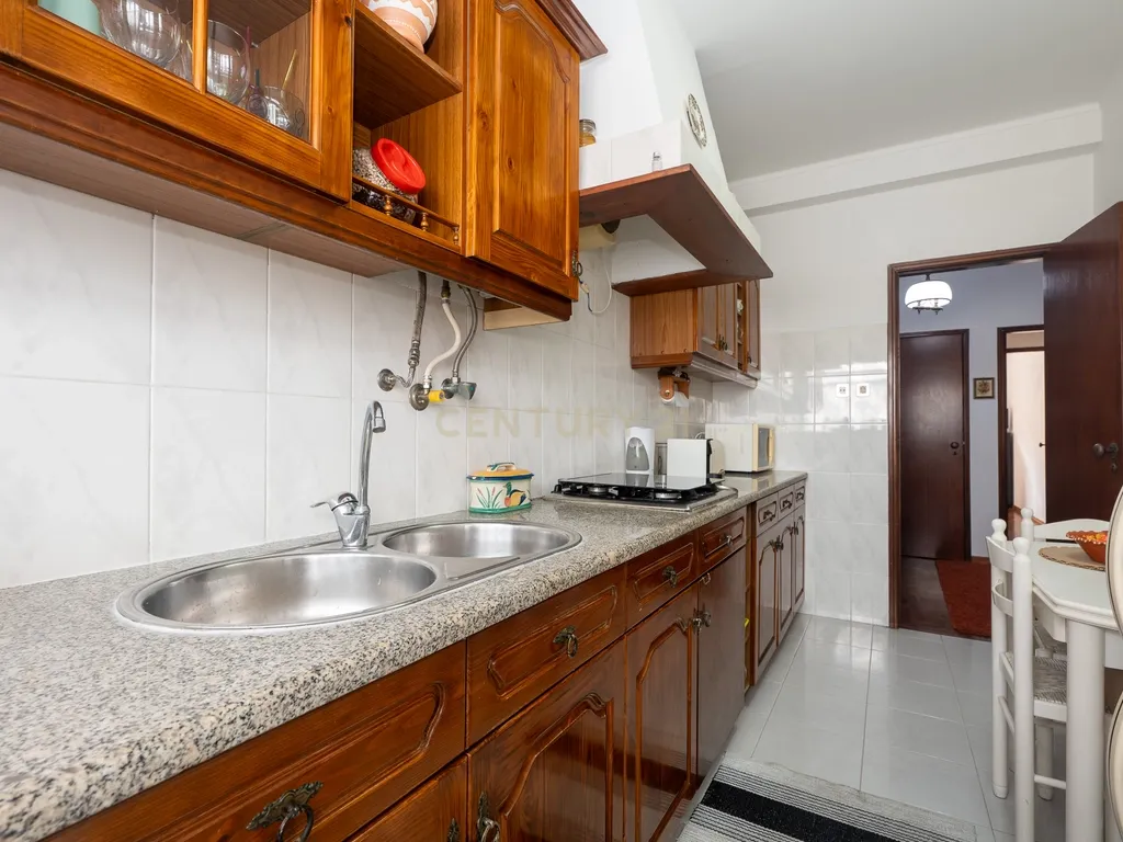 T2 no coração de Peniche | Rua Garrett | Oportunidade para viver ou rentabilizar🚨🚨🚨 - Image 7