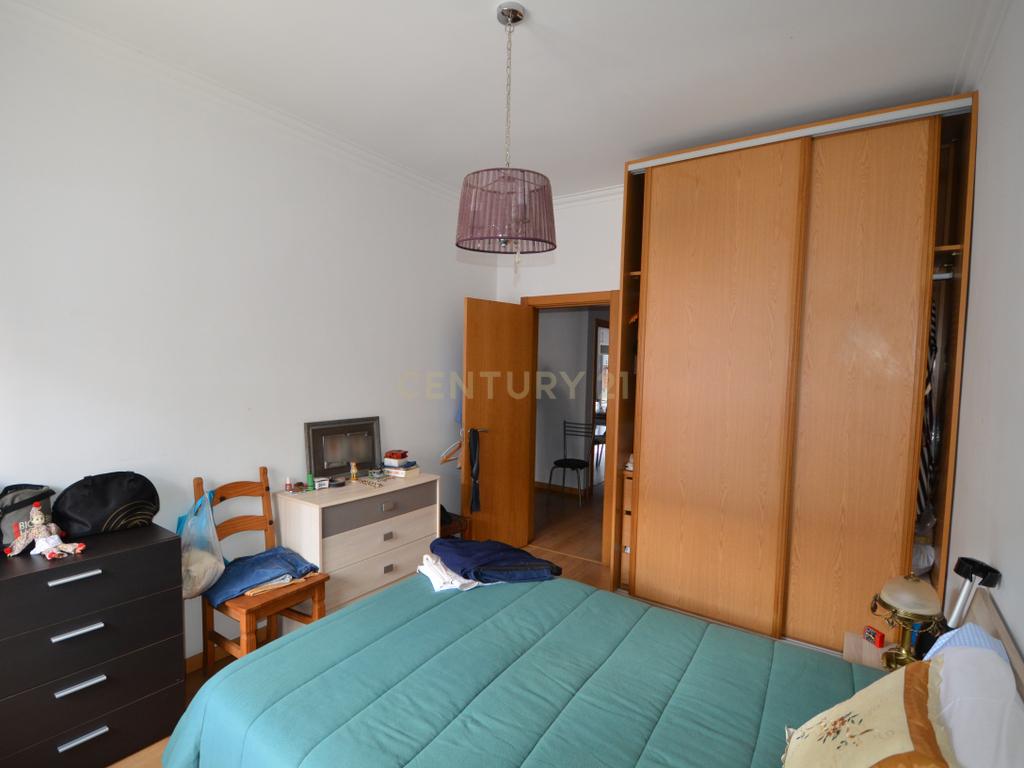 Apartamento T3 com Terraço/Pátio - Amadora  - Image 3