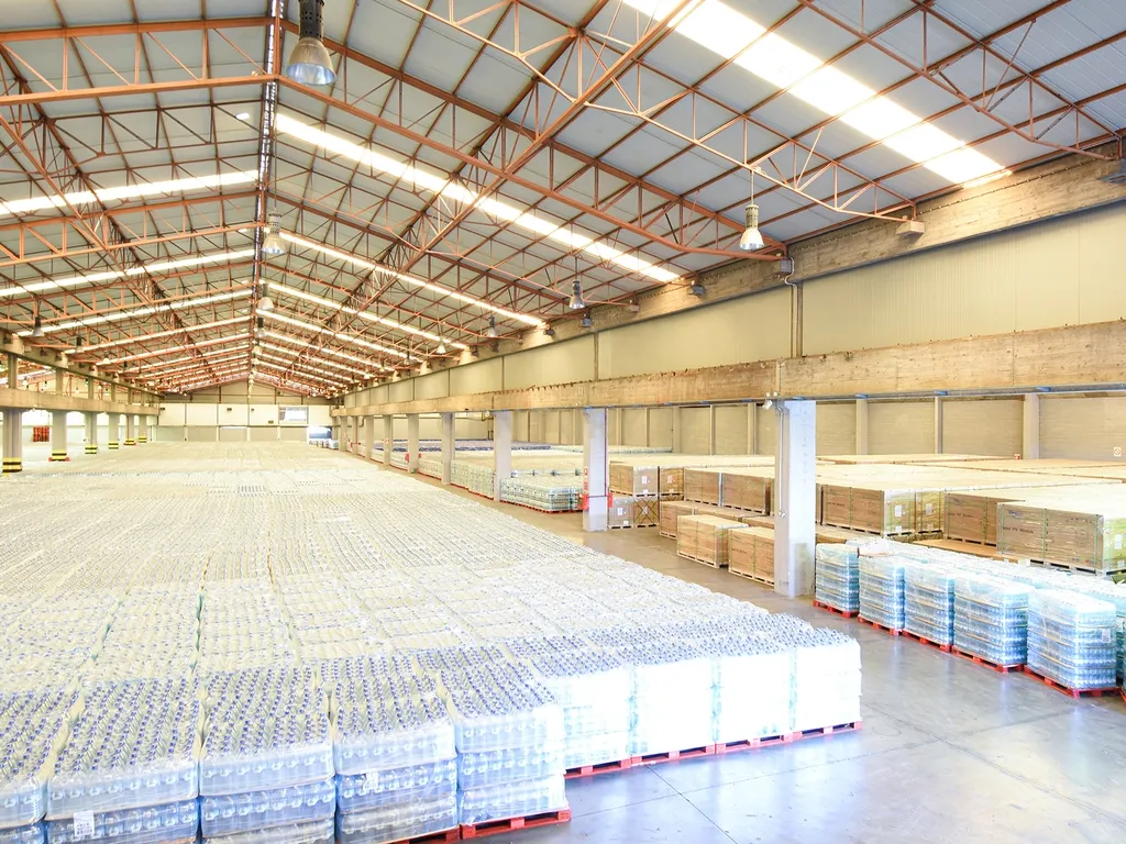 Armazém 1000m2 - Setúbal - Image 8
