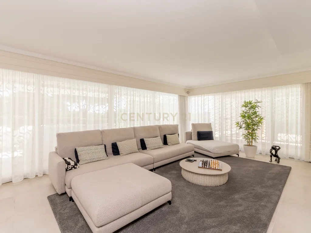 Moradia T6 Geminada - Ténis - Clube do Lago - Vilamoura - Image 12