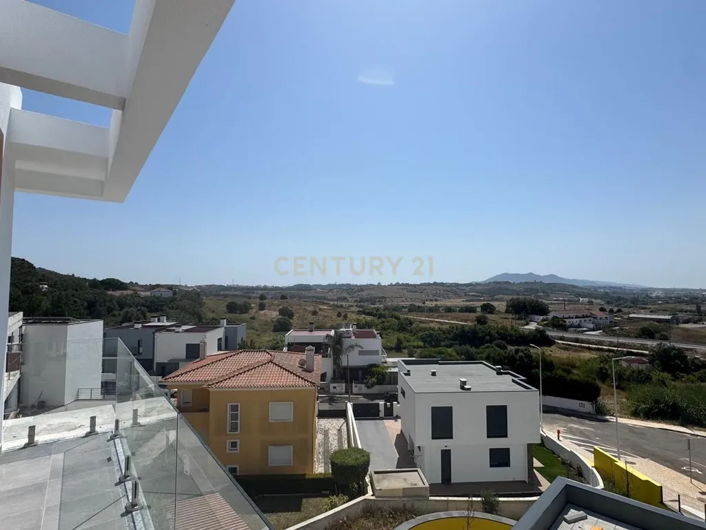 Construção NOVA Moradia T3 no Sabugo em Almargem do Bispo - Em Fase Final de Construção - Image 15