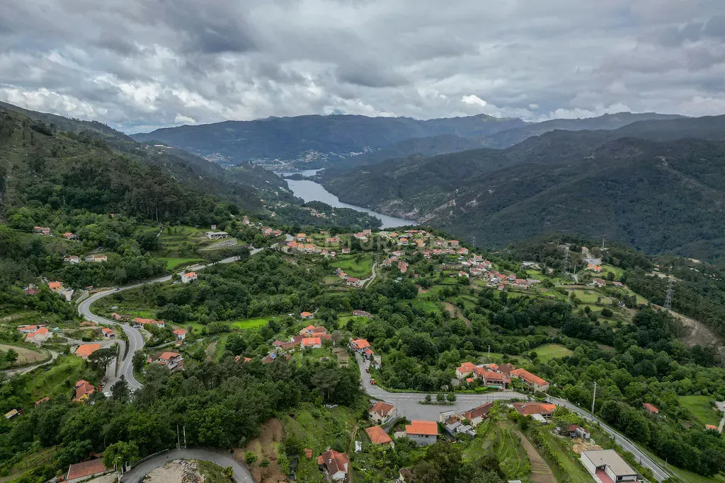 Fotografia 10 de Moradia para venda Louredo - Vieira do Minho