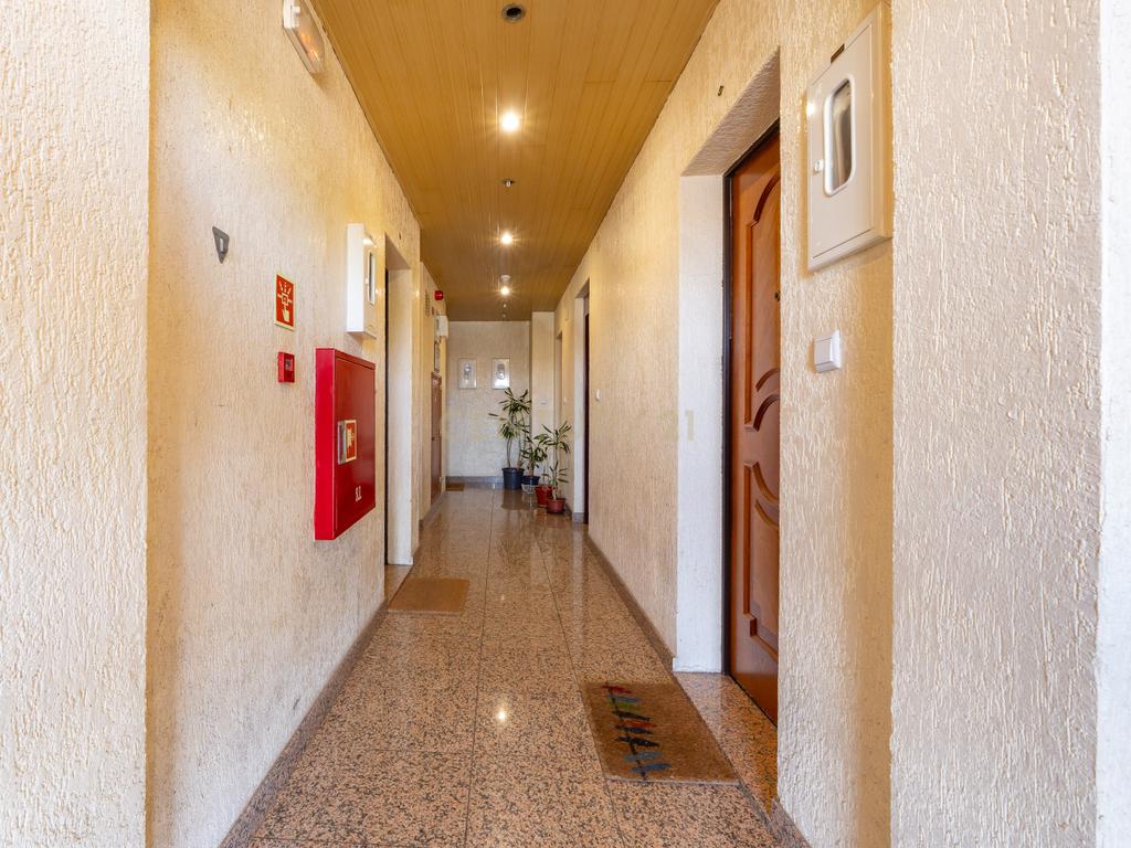 Apartamento T1 para Arrendamento em Rio de Mouro – Mobilado, Equipado e a 2 Minutos do Alegro Sintra - Image 18