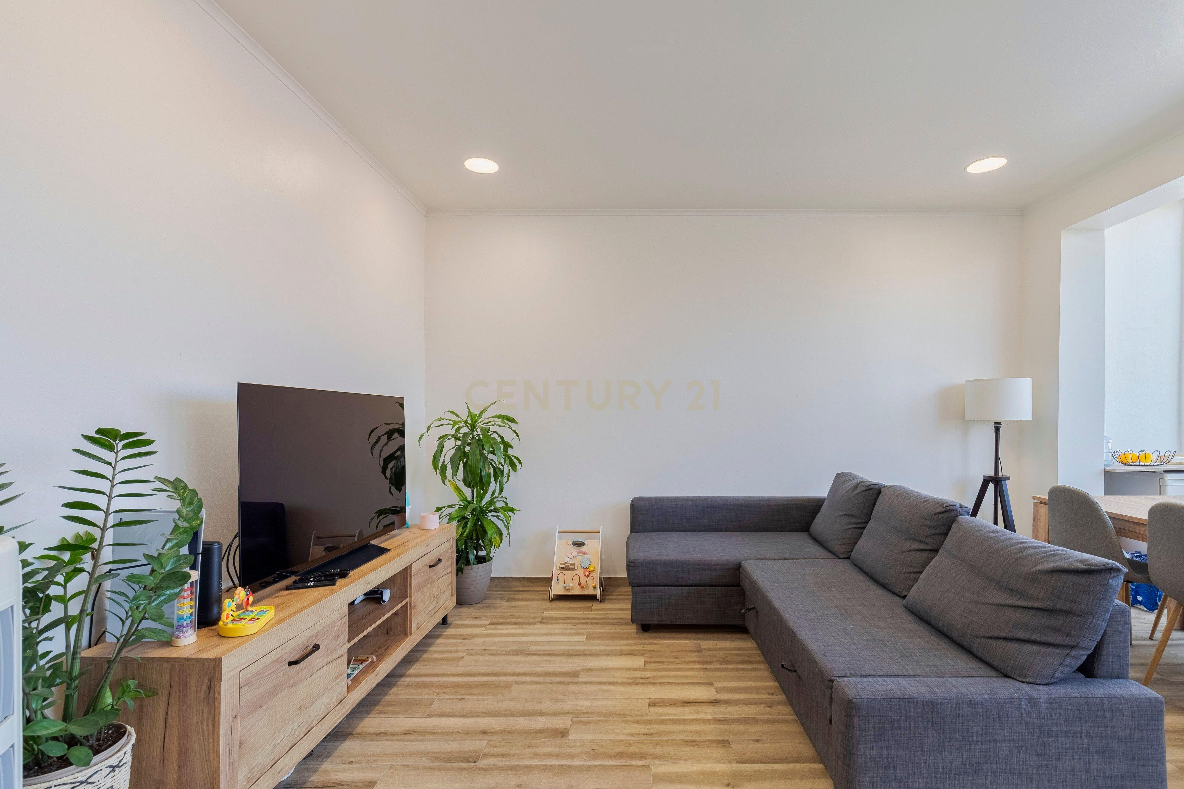 Fotografia 11 de Apartamento T3 com varanda  no Feijó