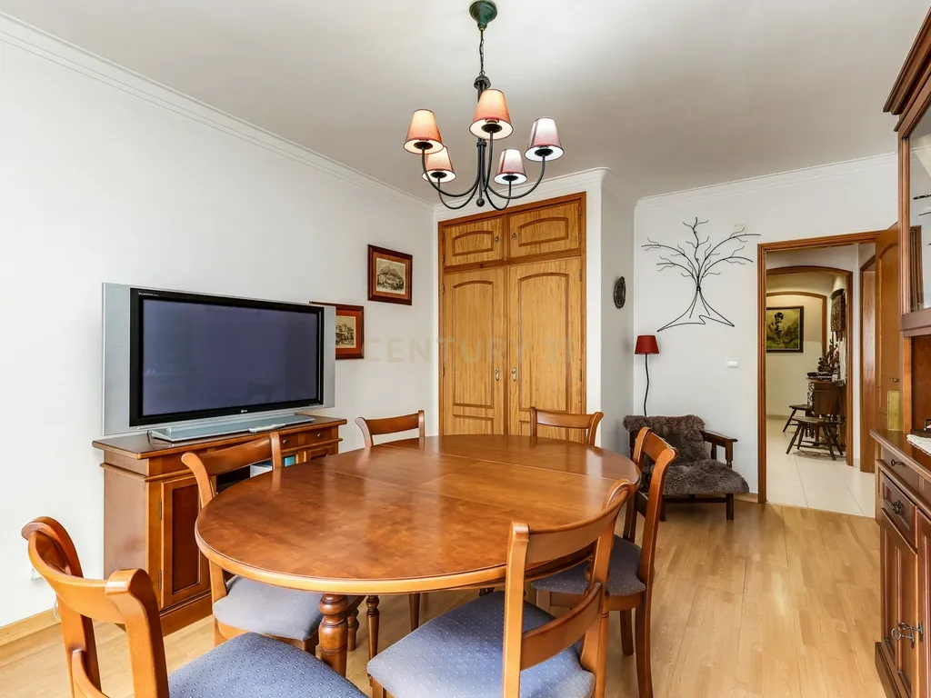 Apartamento T3 com vista deslumbrante para a Serra de Sintra – Algueirão | Cabeço da Fonte - Image 9