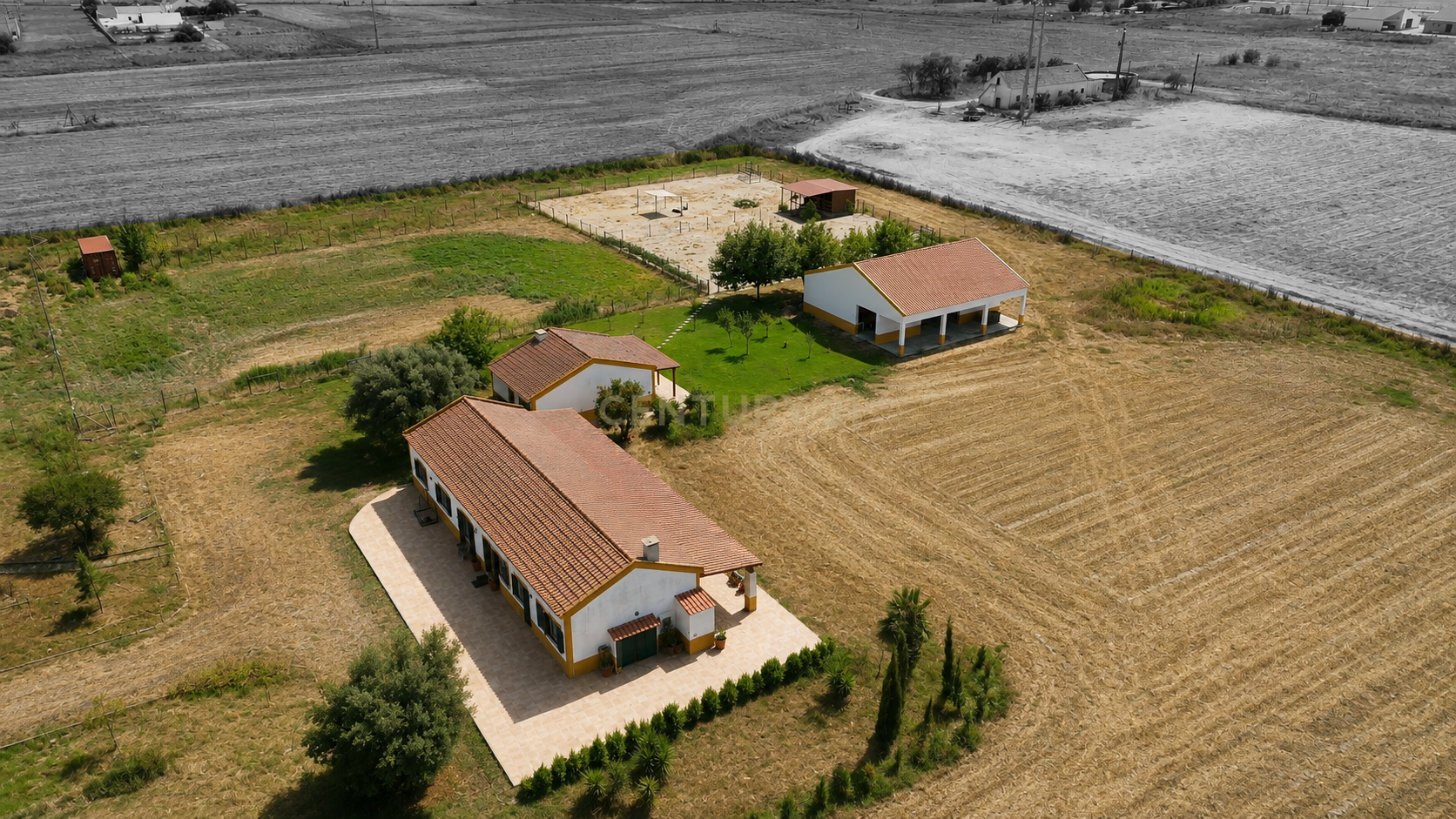 Fotografia 2 de Quinta de Charme com 2,5 Hectares | Moradia Remodelada | Potencial para Agroturismo