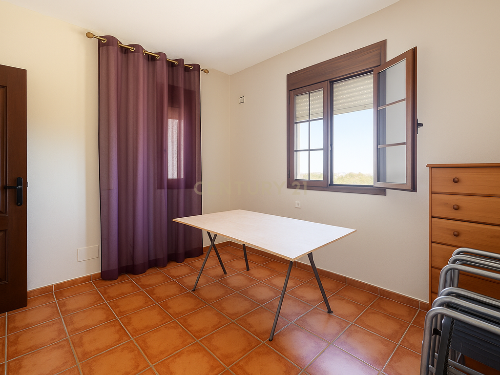 Moradia andaluza independente com piscina privada, jardim bem cuidado, cozinha exterior com churrasqueira e charme tradicional na tranquila zona residencial de Los Arroyos (Arriate), a apenas 10 minutos de Ronda e a menos de uma hora da Costa del Sol — pronta a habitar. - Image 33