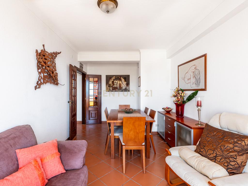 Apartamento T2+1 perto da praia - Image 7