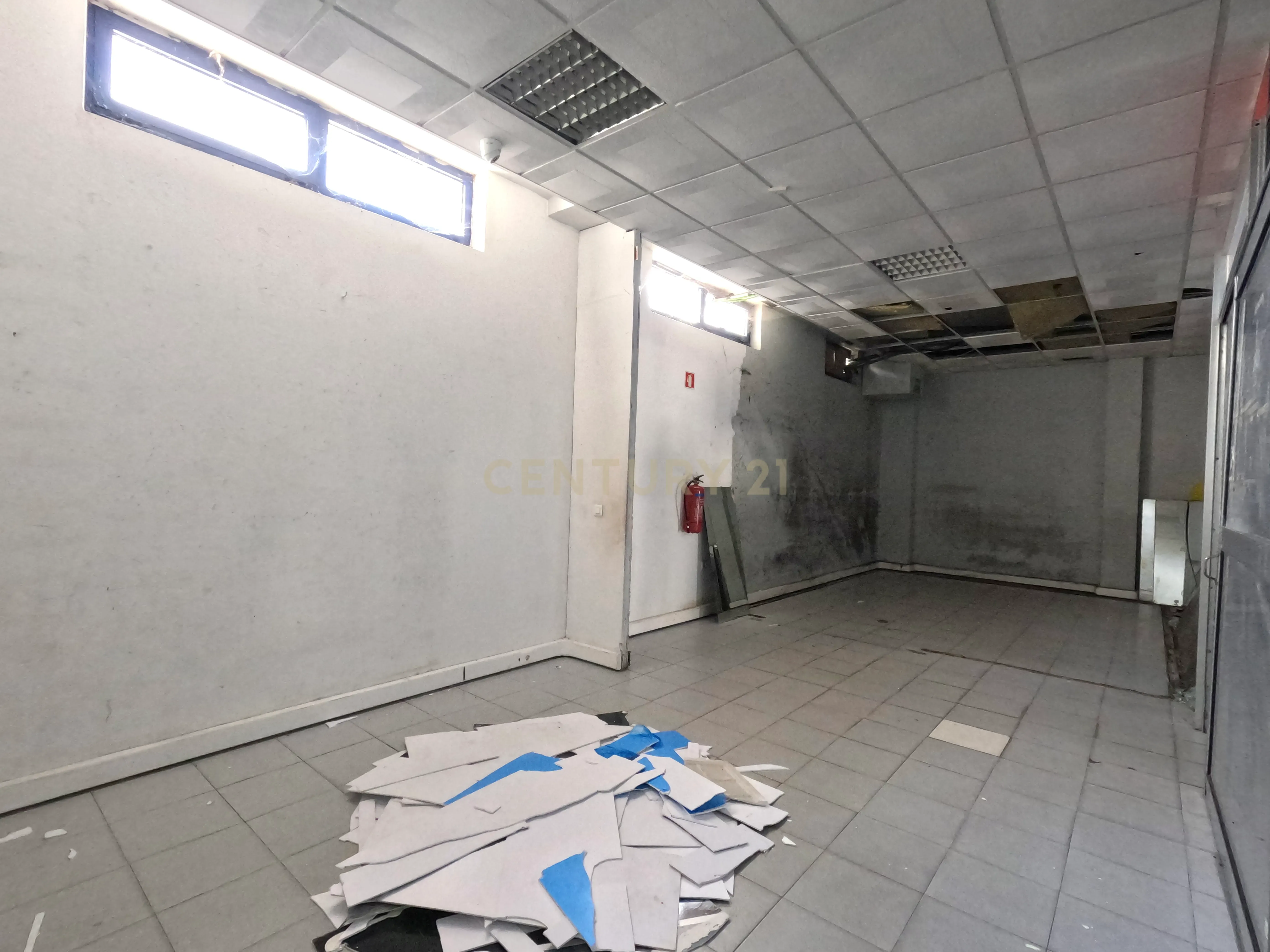 Loja para Arrendamento – 150 m² - Image 14