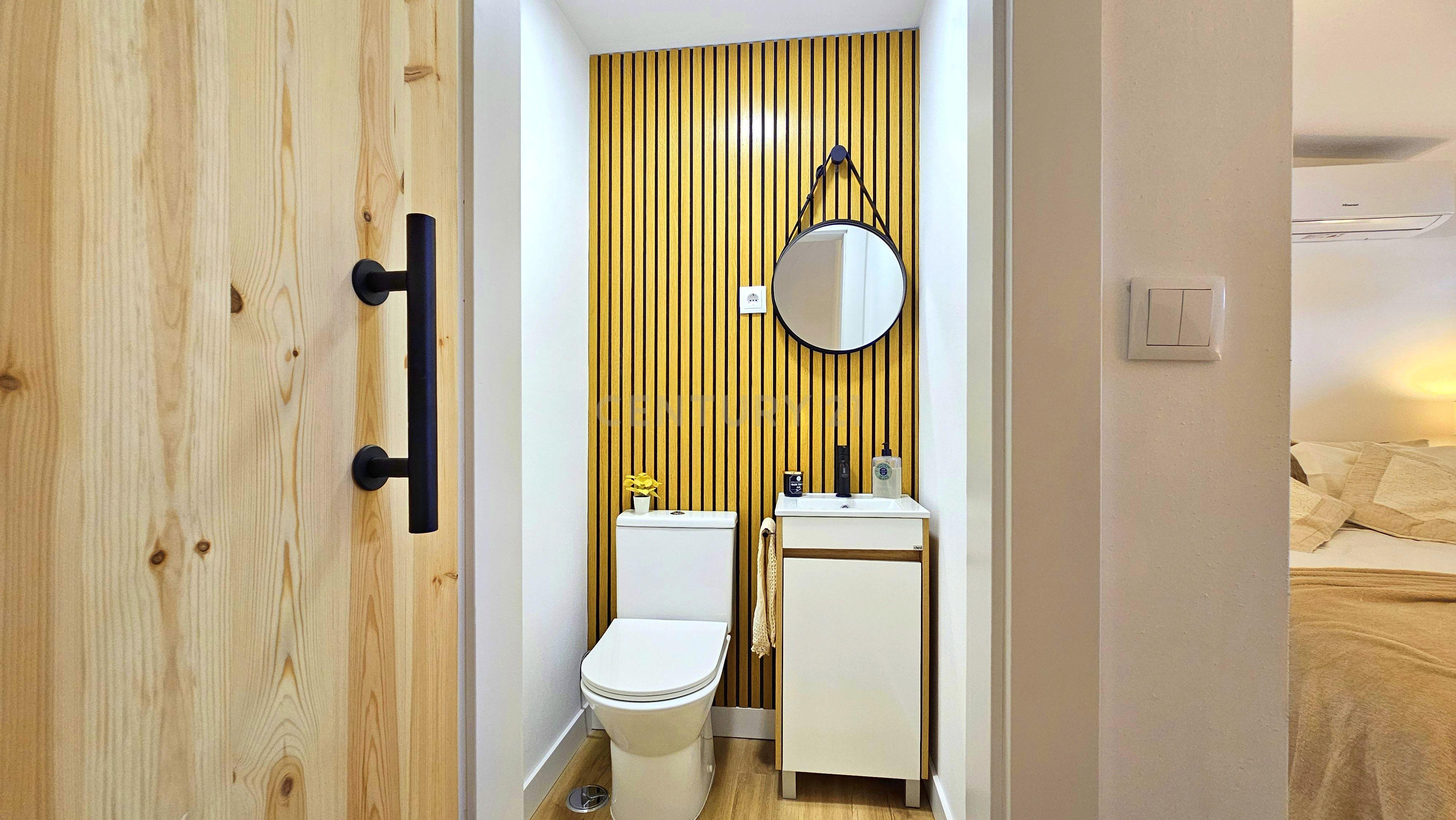 Fotografia 12 de Encantadora Moradia Duplex T1 Totalmente Remodelada em Setúbal
