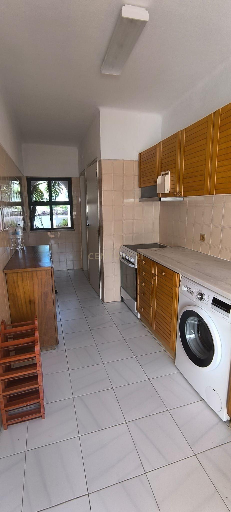 Fotografia 10 de Apartamento T1 em Portimão com Piscina e Estacionamento