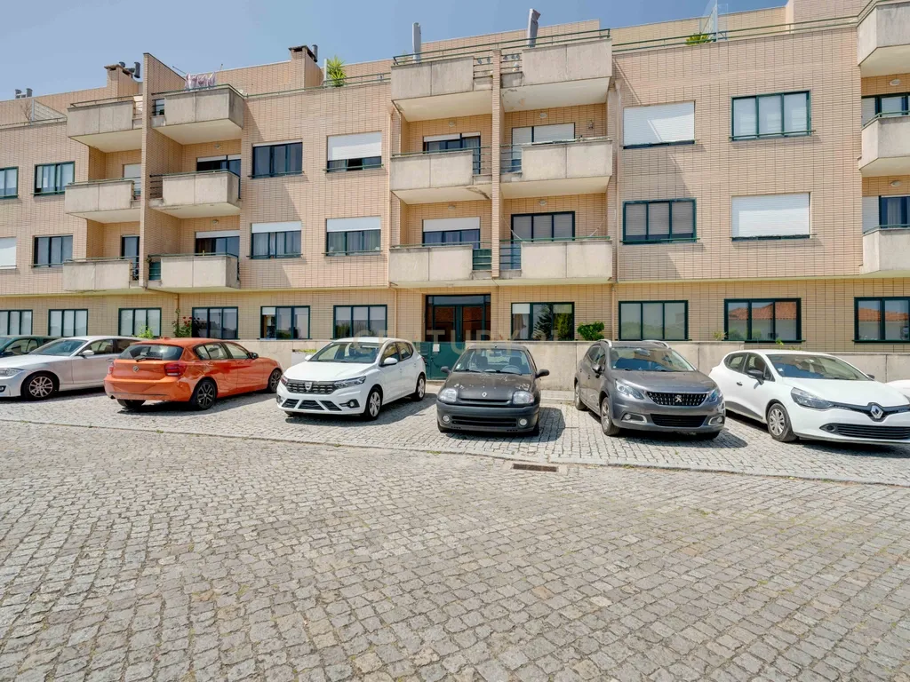 Apart: T1+1 Exclusivo para Venda em São Félix da Marinha - Image 2