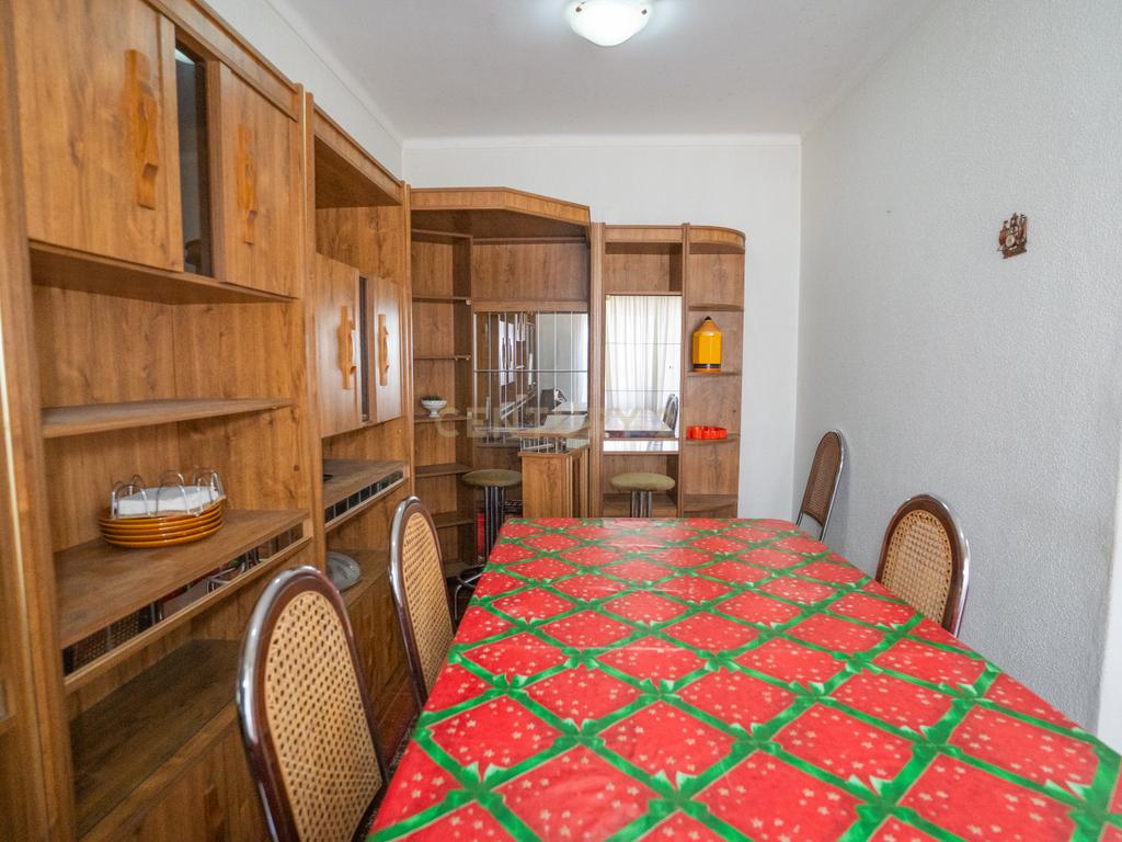 Apartamento T4 localizado no Bairro dos Arneiros, em Caldas da Rainha - Image 7