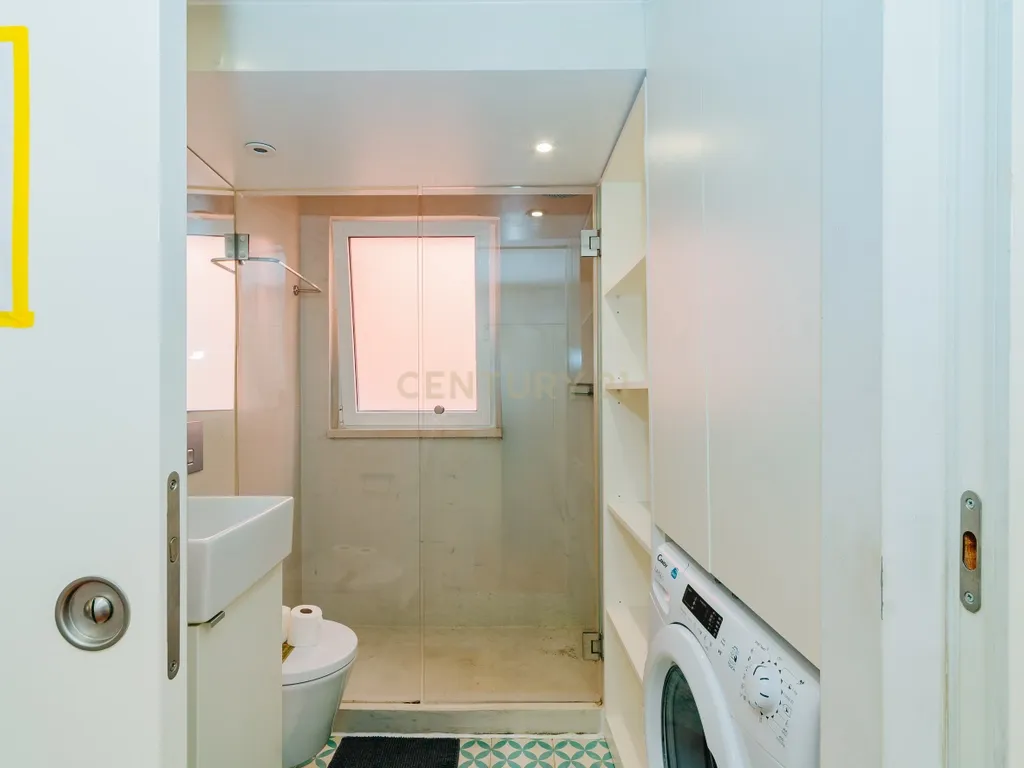 APARTAMENTO T2 - LOCALIZAÇÃO PREMIUM NO CORAÇÃO DE LISBOA - Image 7
