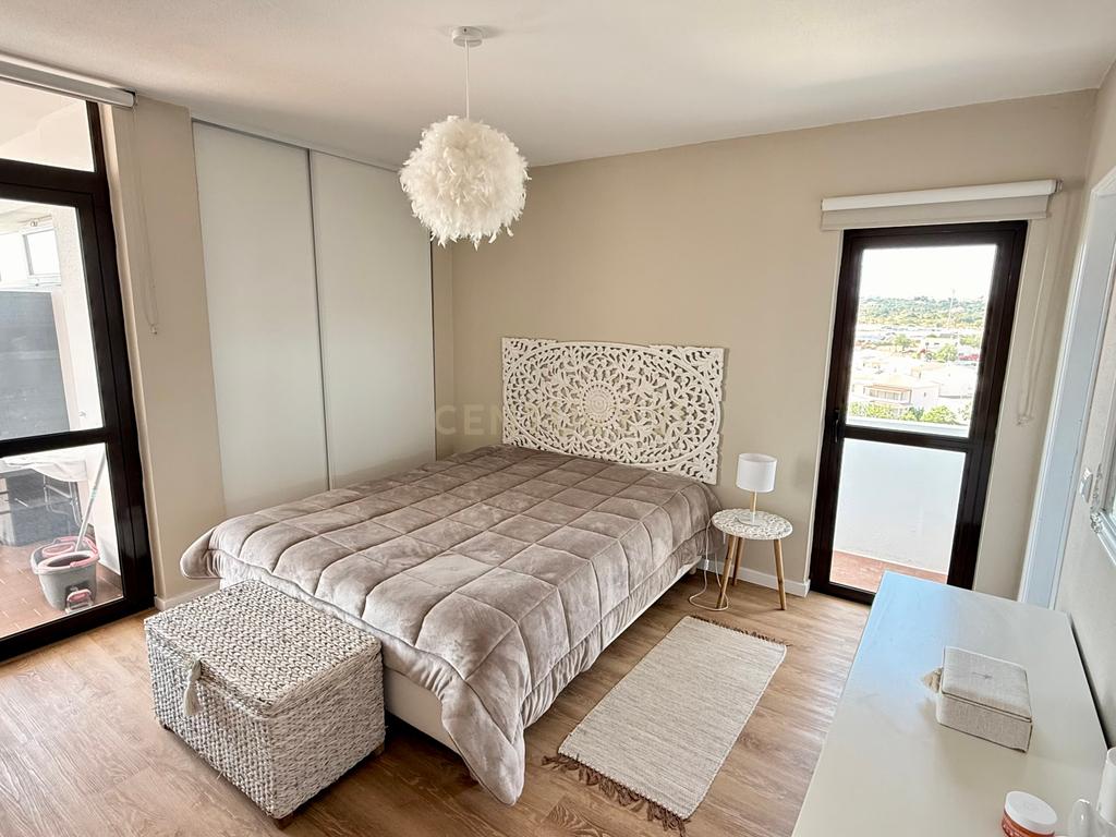 Apartamento T2 renovado em Armação de Pêra a 500 metros da praia. - Image 19