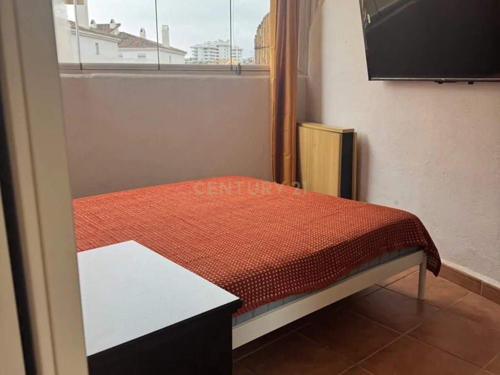 Apartamento acolhedor com garagem num condomínio fechado com piscina · Torreblanca, Fuengirola - Image 13