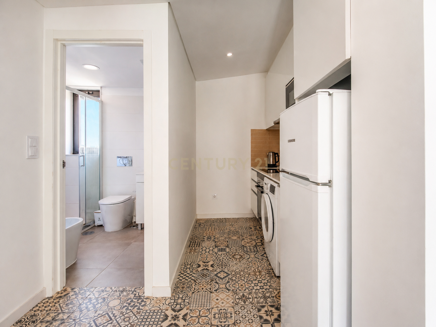 Fotografia 6 de Apartamento Renovado T0, Foz do Douro
