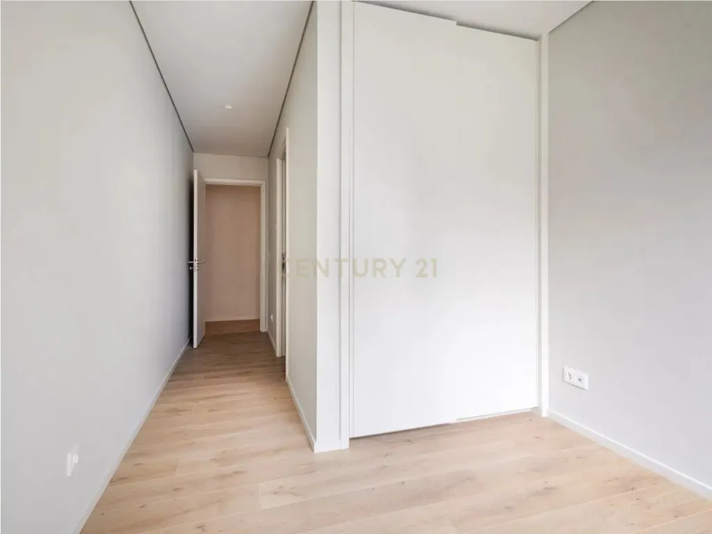 Apartamento Novo em Algés, Oeiras com Vista para a Cidade - Image 19