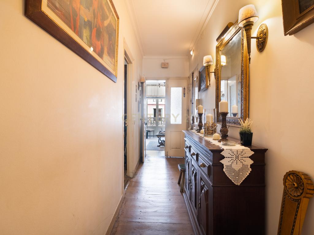 Apartamento T4+2 com logradouro de 187,75 m² na Estrela - Image 8