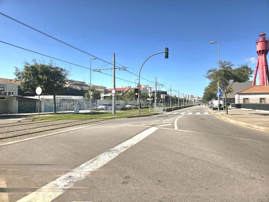 Moradia com Três Quartos em Construção na Póvoa de Varzim - Image 36