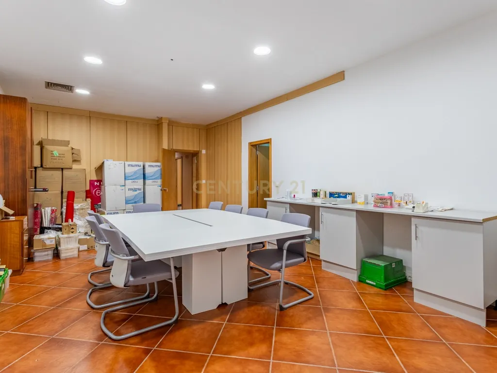 Loja em Alfragide, central, 367 m2 - Image 11
