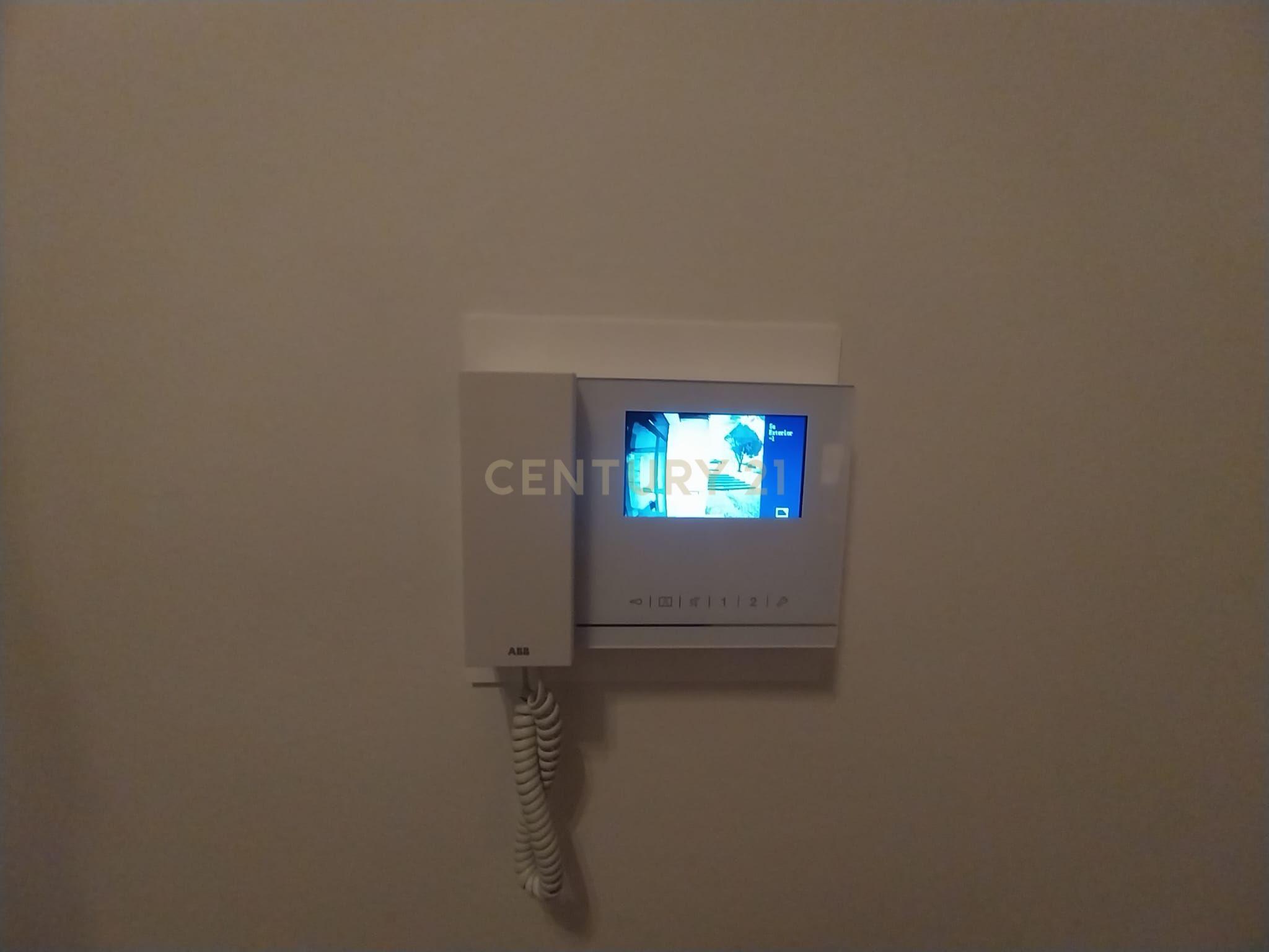T2 R/ch mobilado em Belas, junto a Massamá Norte - Image 18