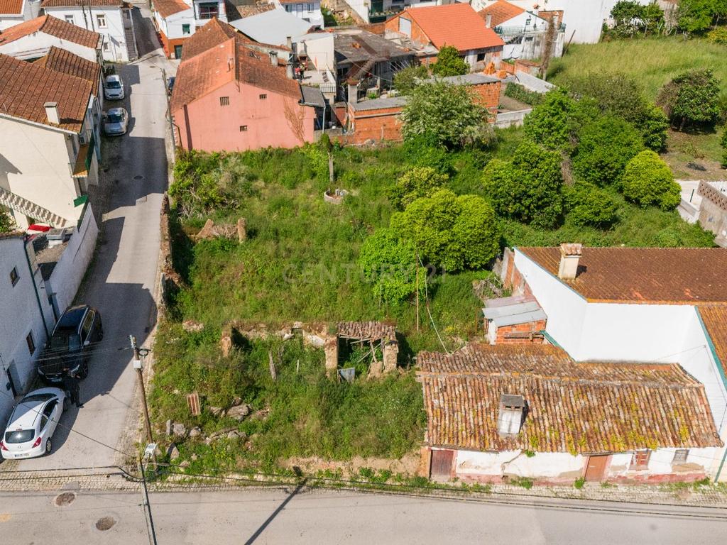 Moradia e terreno para construção – S. Martinho do Bispo – Coimbra - Image 9