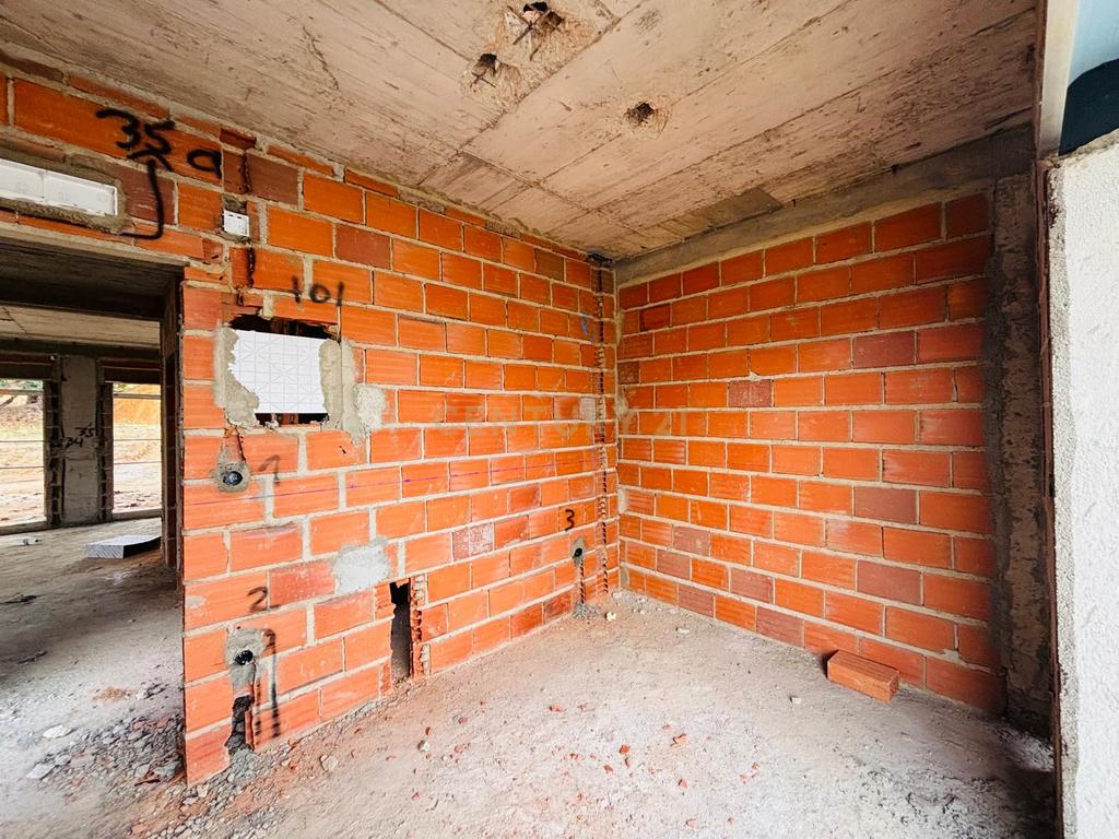 🏡 **Moradia T4 com piscina – Foros da Amora** - Image 45