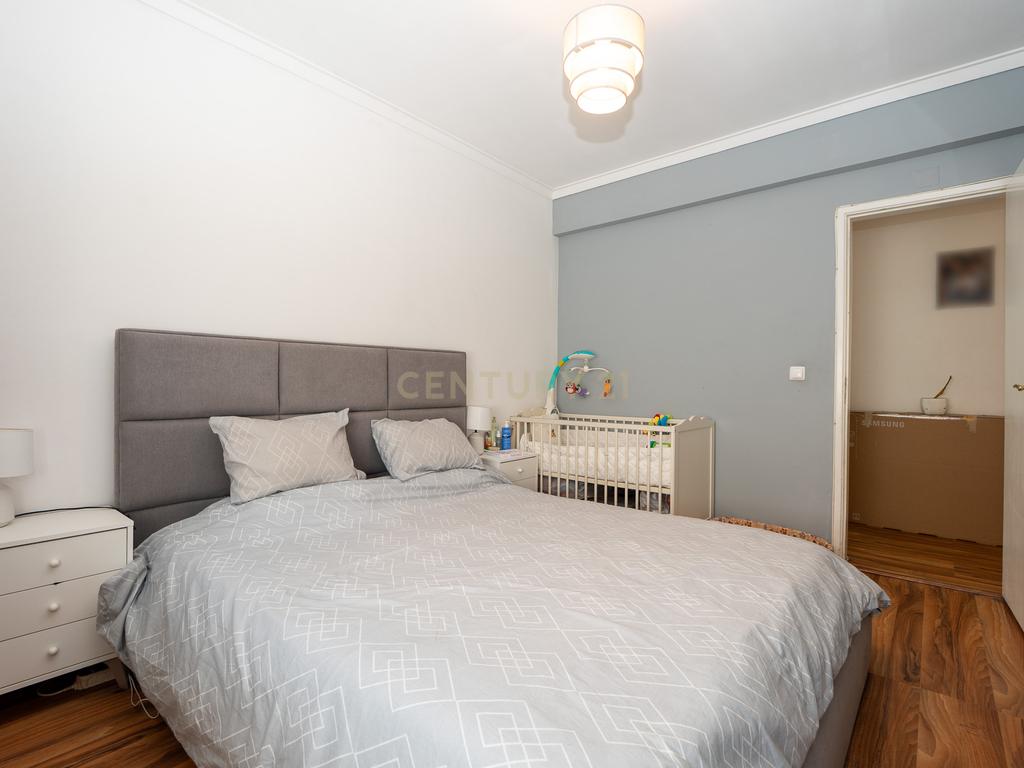 🏡 Oportunidade única: T2 espaçoso, com  varanda e localização privilegiada! - Image 13