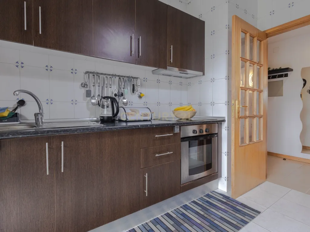 Fantástico Apartamento T2 com Lareira, Varanda e Lugar de Garagem | Fânzeres – Gondomar - Image 10