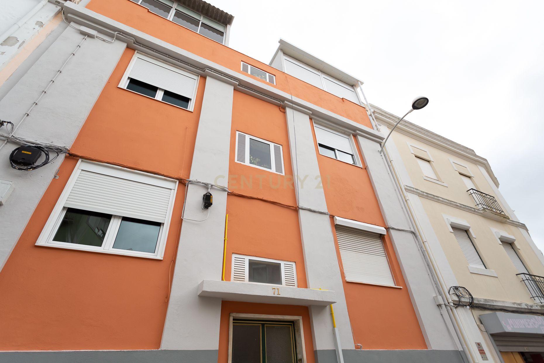 Apartamento T1+1 mobilado com Vista para o Rio em Lisboa - Image 29