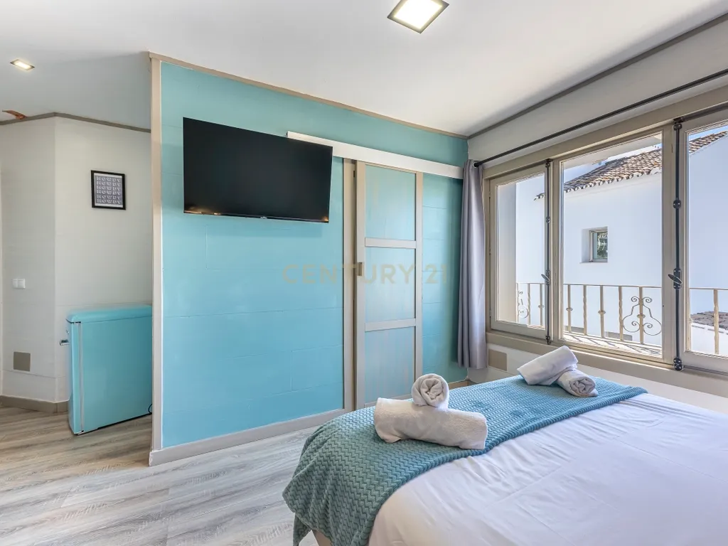 Villa (hotel boutique) en el centro de Marbella, España. - Image 61